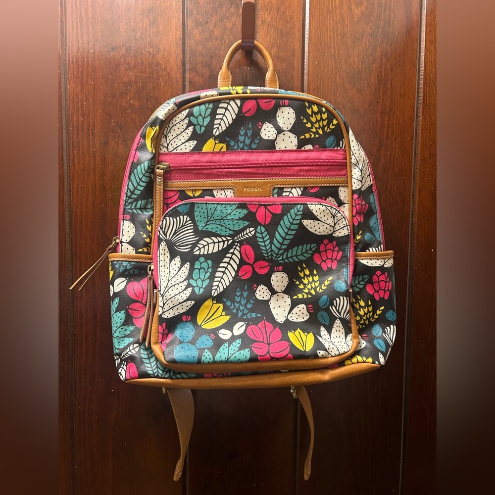LAST CHANCE: fossil backpack!
